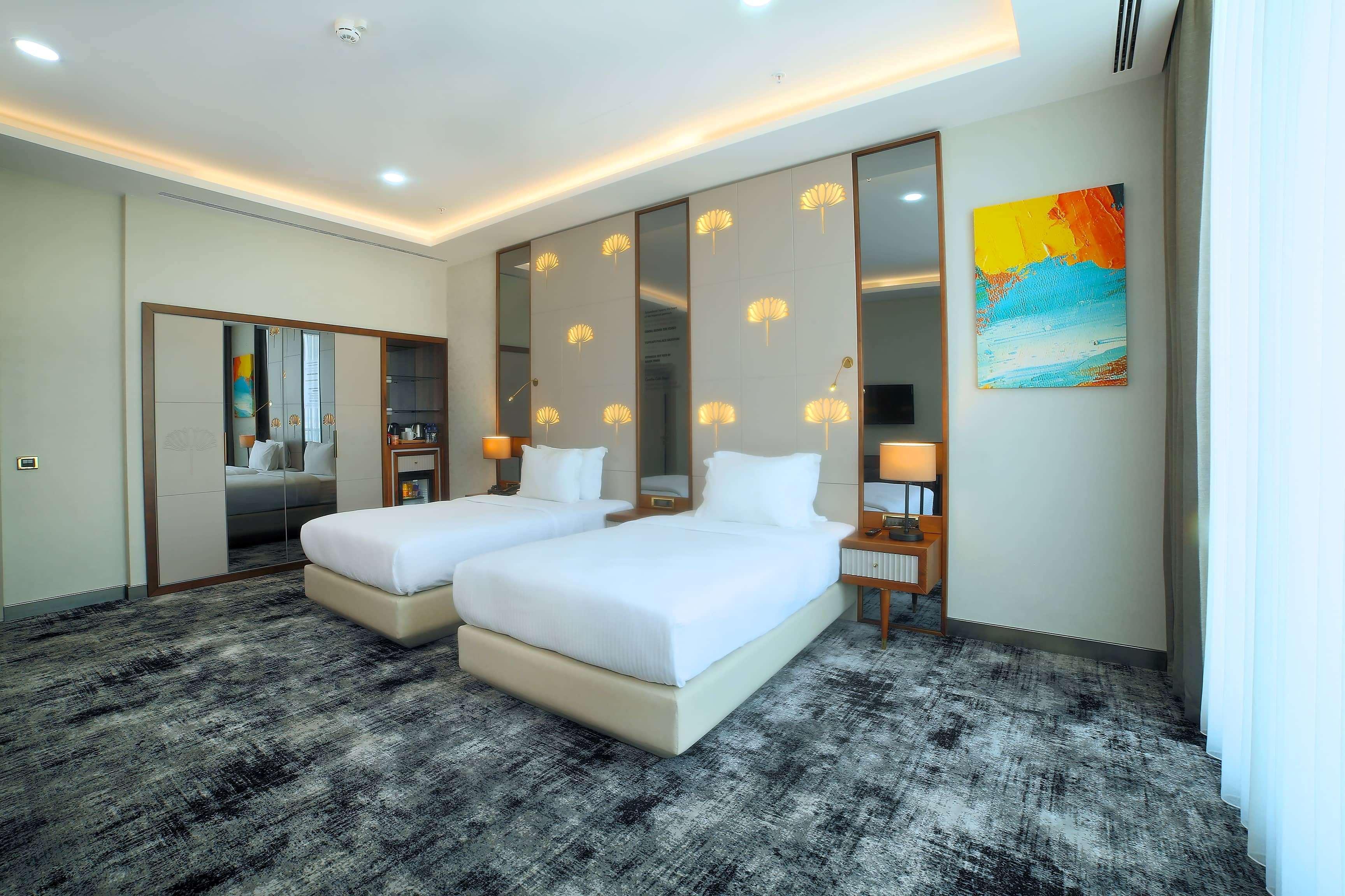 Tryp By Wyndham Istanbul Topkapi מראה חיצוני תמונה